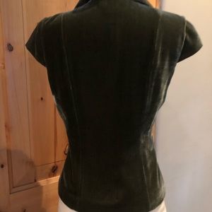 Velvet like fabric vest